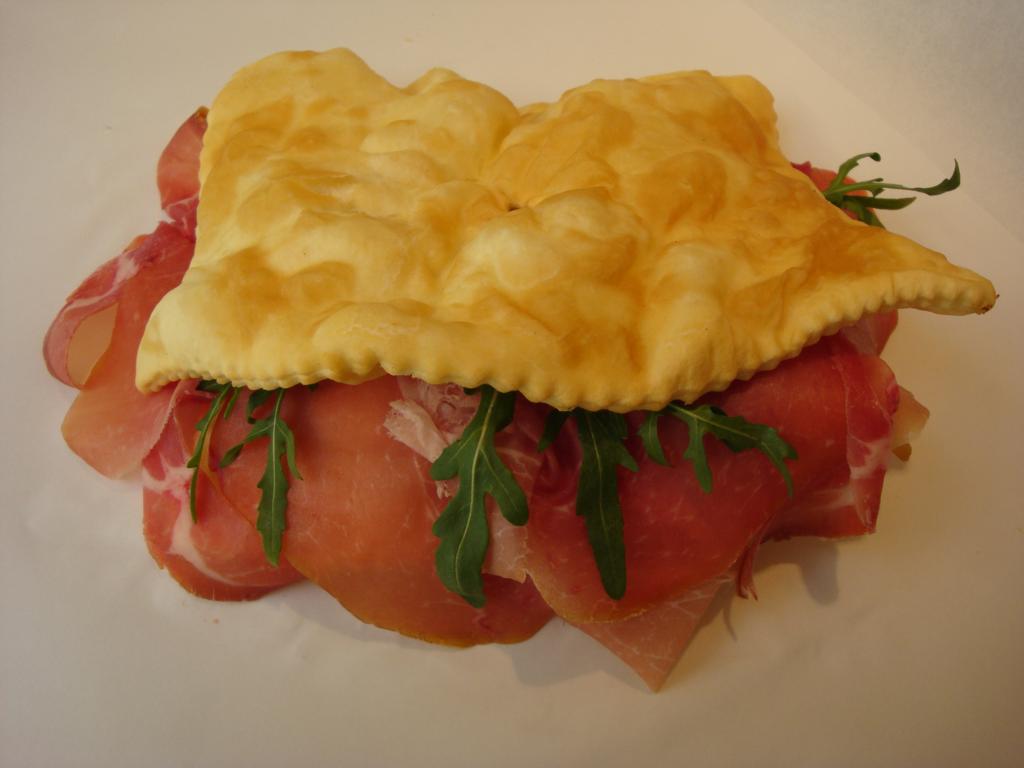 WhatsApp Image 2023-08-27 at 18.39.28 (2)